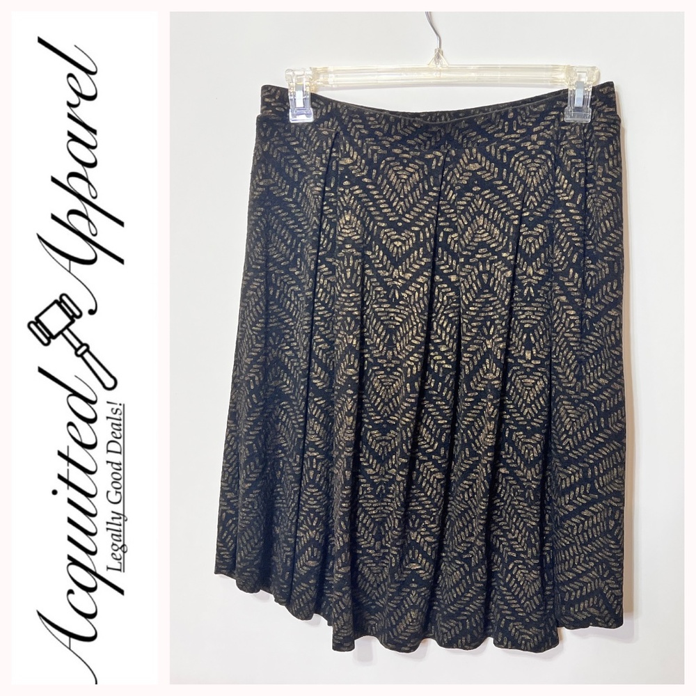 LuLaRoe Simply Comfortable Pleated Herrigbone Lined Skirt With Pockets